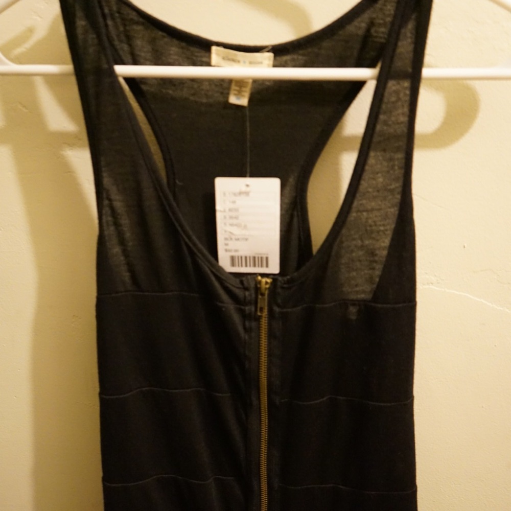 silent noise tank top from urban outfitters